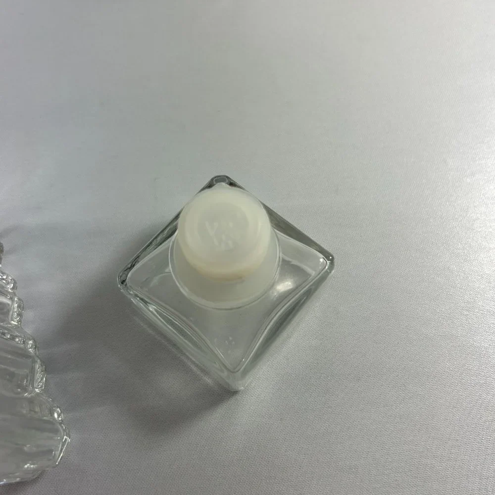 Vtg Clear Glass Square Decanter Bottle Bar Liquor Italy Stopper 9.25